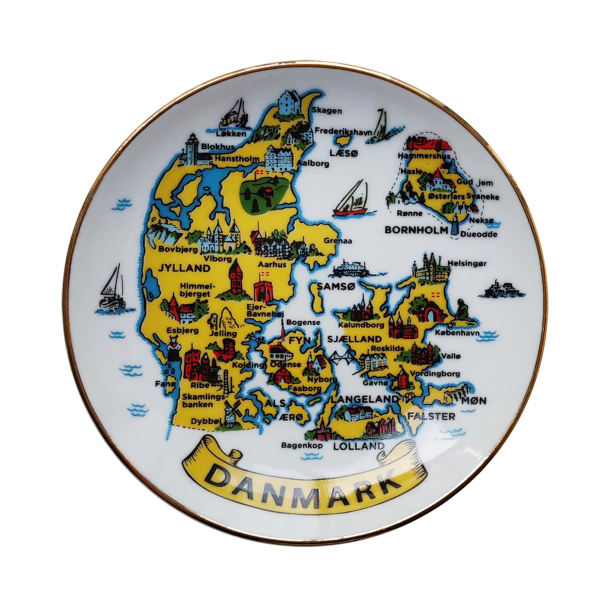 Magnet. Porcelnsplatte med Danmarkskort og guldkant. 7cm 