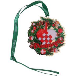 Juleophng i metal. Med stort julehjerte i midten.