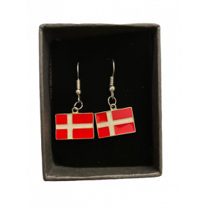 reringe med firkantet Dannebrog. 